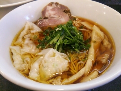 「醤油その1(木桶仕込みの生揚げ醤油)650円+ﾜﾝﾀﾝ」@中華そば 安成の写真