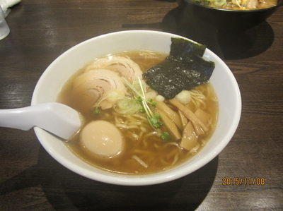 「醤油ラーメン 680円」@ラーメンわをんの写真