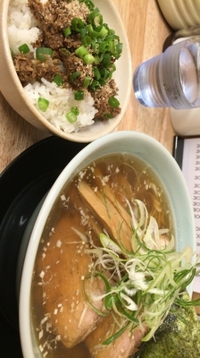 「醤油ラーメン」@麺屋 つるるの写真