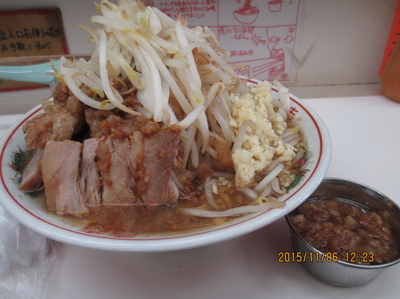 「らーめん　300ｇ　ニンニク野菜アブラ　￥750」@ラーメン荘 歴史を刻め 新栄の写真