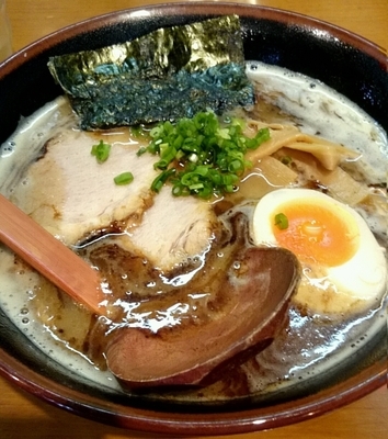 「黒中華そば」@中華そば みやこ家の写真