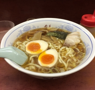 「ラーメン大盛 + 味たまご」@中華若月の写真