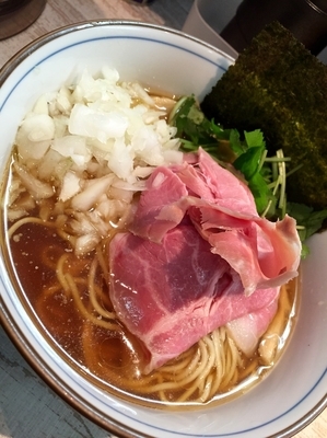 「煮干しそば（タマネギVer.）￥800」@中華そば 四つ葉の写真