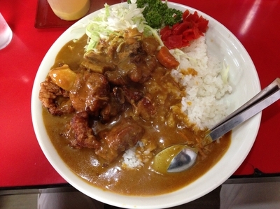 「チキン唐揚げカレー」@寿楽の写真