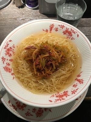「ネギチャーシュー麺850円(大盛り無料)」@東京老拉麺 Produced By 赤坂璃宮の写真