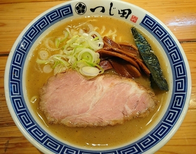 「濃厚らーめん」@つじ田 神田御茶ノ水店の写真