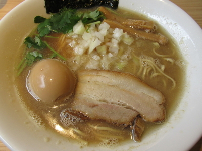 「味玉煮干しラーメン　「780円」」@煮干し中華そば 一燈の写真