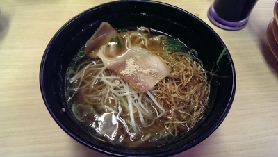 「出汁入り鶏がら醤油ラーメン」@スシロー 川崎水沢店の写真