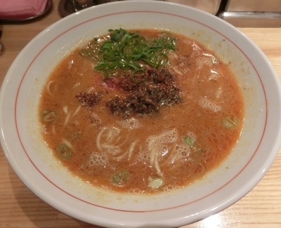 「極選坦々そば」@地球の中華そばの写真