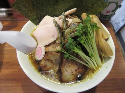 「特製香味支那そば（１０５０円）」@らーめん・つけめん 八角の写真