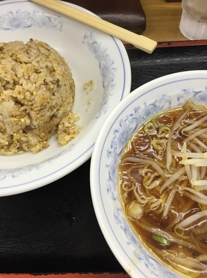 「おともラーメン」@福しん バス通り店の写真