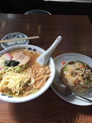 「ラーメン半チャーハンセット 850円」@チーナン食堂の写真