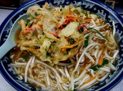 「野菜ラーメン600円＋かき揚げ100円」@そばうどん 松本の写真