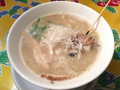 「ぺぺ白湯 大盛 1000円」@ぺぺらーめんの写真