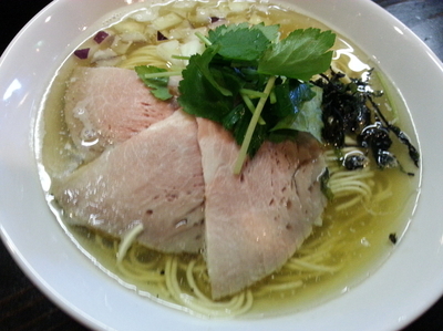 「白醤油そば700円」@中華そば 先崎の写真