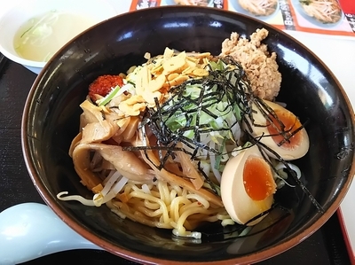 「汁なし担々麺　（大盛り：サービス券）」@くるまやラーメン 松本渚店の写真