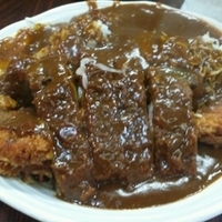 にんにくカツカレー　1,100円