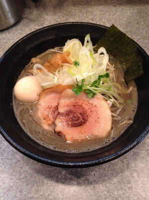 「エグにぼしらーめん  味玉(クーポン)」@麺屋 ひな多の写真