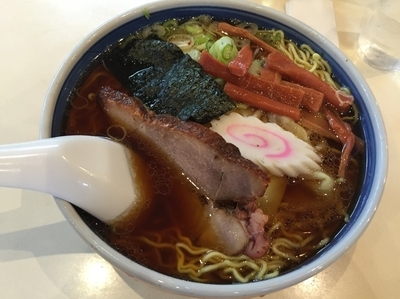 「ワンタン麺(850円)」@蓬来軒 本店の写真