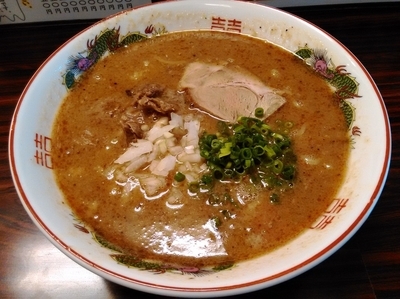 「牛すじ炭焼きラーメン」@めん処 夢ノ弥の写真