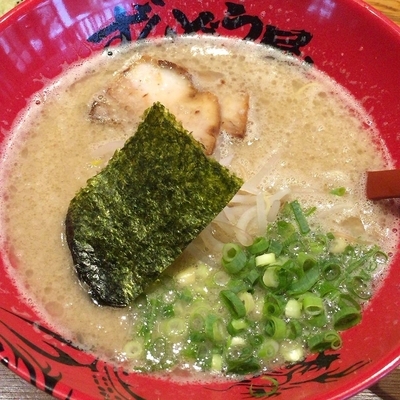 「元味らーめん（細麺　もやし　背脂まみれ）790円」@ラー麺ずんどう屋 新宿歌舞伎町店の写真