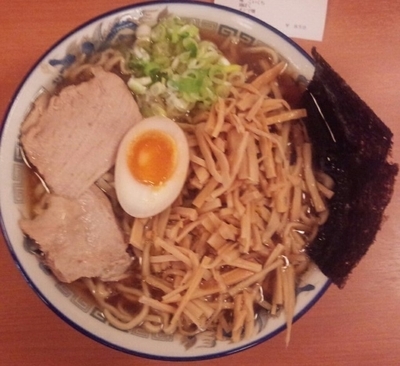 「中華そば・こい口・油ぽく・身入り・750円メンマ増100円」@ケンチャンラーメン 山形の写真