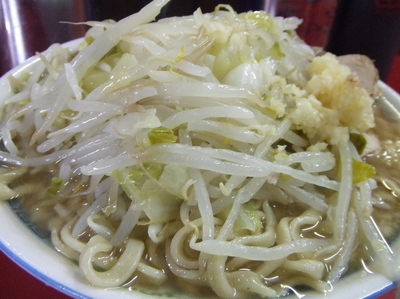 「小ラーメン豚入り ６００円」@ラーメン二郎 目黒店の写真