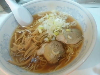 「しょうゆラーメン(並盛)500円」@東風の写真