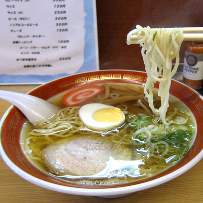 「ラーメン 490円」@亀次郎の写真
