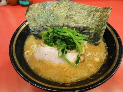 「ラーメン670円　麺硬め」@家系総本山 ラーメン吉村家の写真