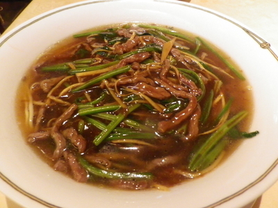 「牛肉絲湯麺」@中国飯店 市ヶ谷店の写真