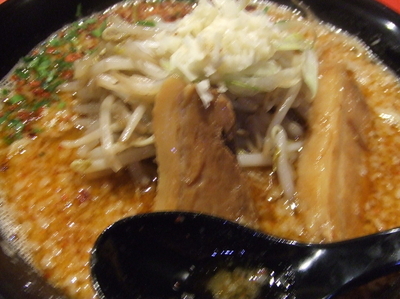 「爆麺　９００円」@辛味噌拉麺BOMBERの写真