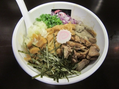 「まぜそば（７００円）」@おおぜき中華そば店 早稲田店の写真