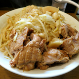 小ラー豚入＋ヤサイニンニクアブラ