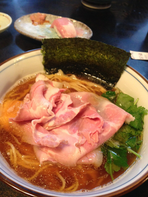 「煮干そば＋本日の握り（300円）」@中華そば 四つ葉の写真