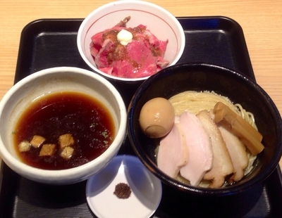 「【限定】特製ポルチーニ香る淡麗つけ麺ローストビーフ丼ハーフ」@煮干し中華そば 一燈の写真