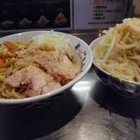 油そば（麺硬め・野菜増し・アブラ・味濃いめ）【800円】