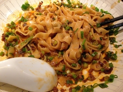 「汁無し担々麺　￥９００」@想吃担担面 ユニモール店の写真