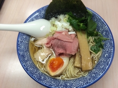 「煮干しそば白醤油」@中華そば よしかわの写真