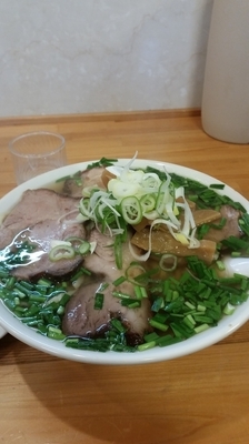 「ラーメン大盛チャーシューニラ1000円」@らーめん餃子専門 一 HAJIMEの写真