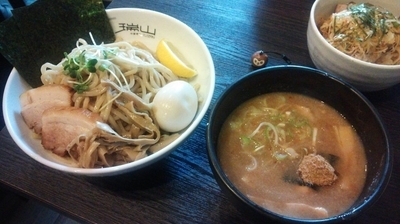 「特製つけそば+チャーシューご飯」@中華蕎麦 瑞山（ZUIZAN）の写真