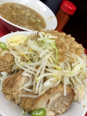 「つけめん並（全マシ・肉玉）￥850＋豚 ￥100」@ラーメン一心の写真