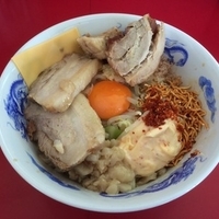 まぜそば(全マシ・小豚マシ)