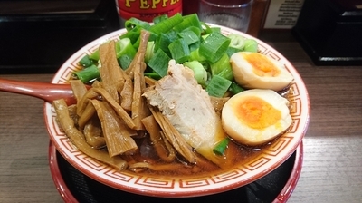 「中華そば(小)＋トッピング全部乗せ」@麺屋7.5Hz 新橋店の写真