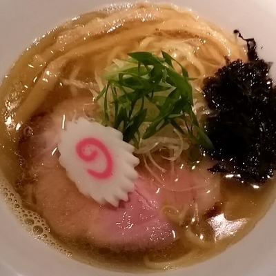 「豊深煮干しそば（塩、手もみ麵）７５０円」@麺や 虎徹の写真