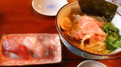 「蛤そば・本日の握り(ぶり)」@中華そば 四つ葉の写真