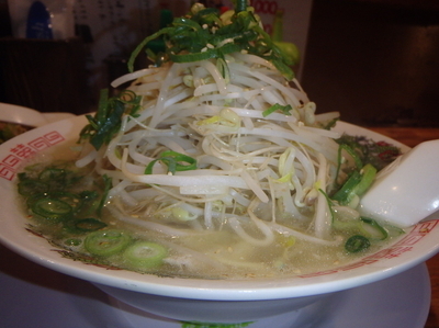 「黄そば(700円)(パイタン味)、Bセット(半炒飯)(250」@麺屋ごはん屋 これでもかっ!!の写真