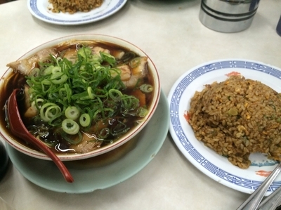 「肉多めと焼き飯」@新福菜館 本店の写真