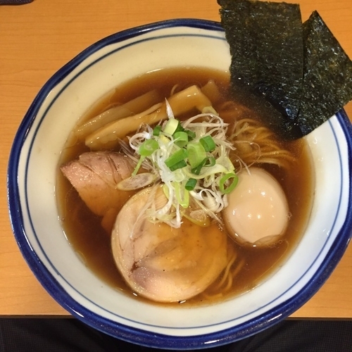 特製醤油ラーメン