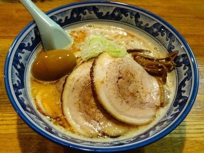 「味噌ラーメン（750円）＋炙りチャーシューシングル＋味付玉子」@麺や 樽座 小宮店の写真